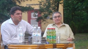 Светлин Русев и художниците от пленера Димитровград2010 Запазете уникалните пана