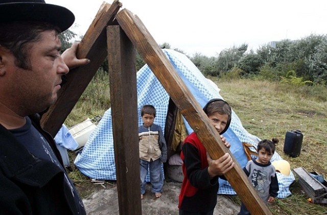 Първите експулсирани роми от Франция към България идват в четвъртък
