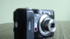 Варненец отмъкна фотоапарата на шуменски репортер