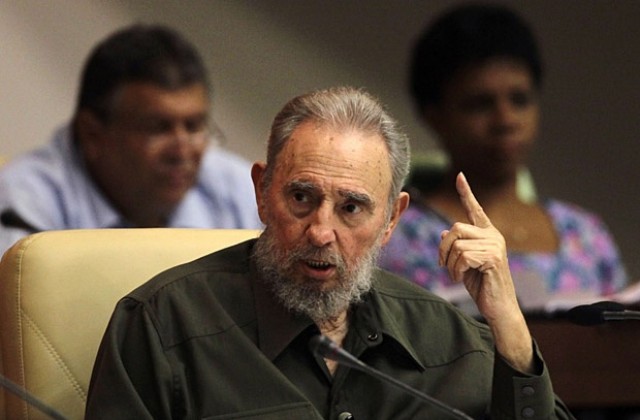Невежество на младите в САЩ ще доведе до ядрена война, прогнозира Кастро
