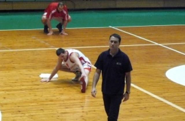 Националният остана без помощник посред квалификациите