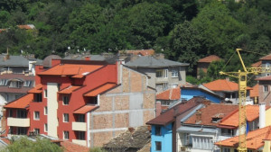 Мъж в безпомощно състояние открит на улицата почина в болница