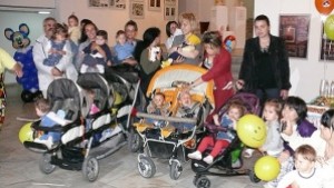 Расте броят на бебетата родени след ин витро процедури