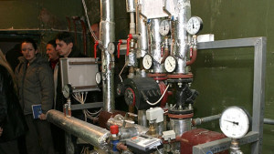 Пробив на топлопровод спира топлата вода в част от центъра