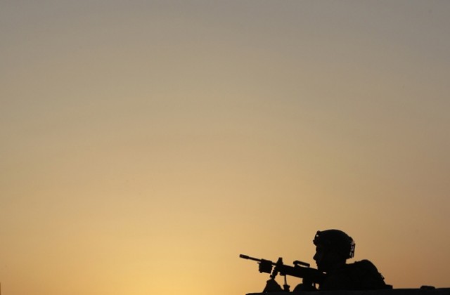 Нарастват случаите на самоубийства сред американските войници