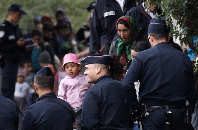 Нито един от върнатите от Франция роми не е бил регистриран в полицията