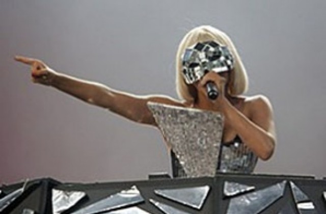Лейди Гага има фобия от мобилните телефони