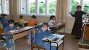 88 паралелки с първолаци ще учат цял ден