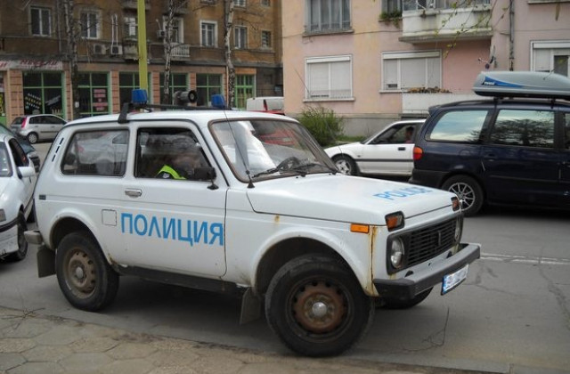 Неизвестен задигна телефонен кабел