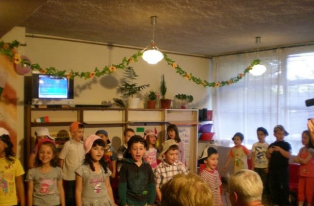 Приключват ремонтите в детските градини