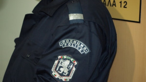 Откриха боен арсенал край Варна задържан е бургазлия