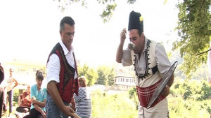 Мъже спечелиха надпреварата за найвкусна градинарска чорба в Златарица