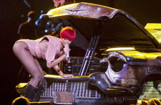 Риана пусна новия си хит Only Girl in the World