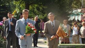 Георги Първанов сравни данъчното ни законодателство с тука има тука