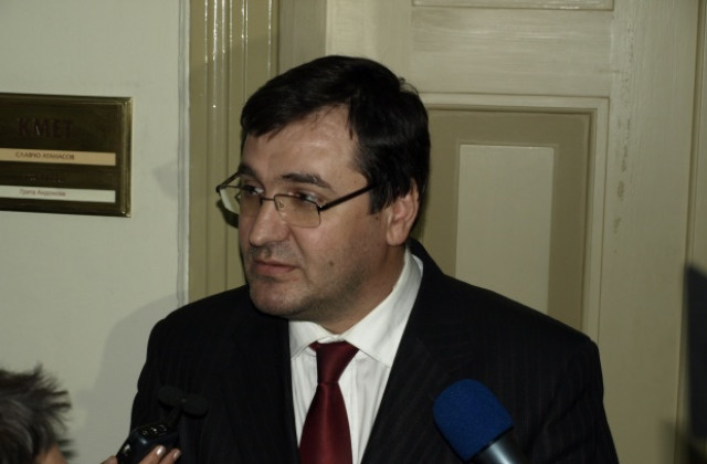 Славчо Атанасов: Детските градини няма да затварят, въпреки заканите на РИОКОЗ