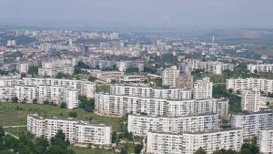 Сини и червени отбелязват 9 септември в двата края на