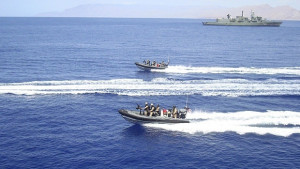 Пирати завзеха германски кораб може би има българин в екипажа