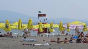 Плажът работи до неделя
