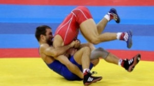Двама наши борци ще стартират на Световното в Москва