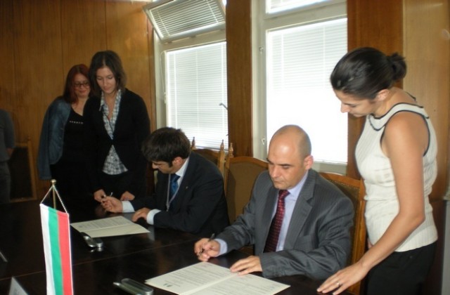 Габрово и Никелино подписаха декларация за приятелство