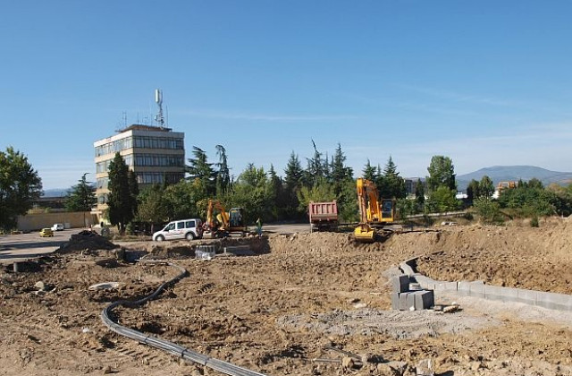 РИОКОЗ  инспектира безводните квартали Еленово и Ален мак