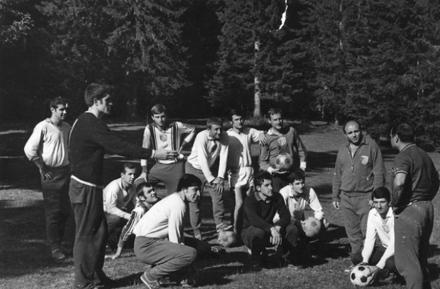 Никога не съм изневерявал на Етър, твърди футболният ветеран Николай Тарапанов