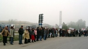 Жители на Алфатар отложиха третата блокада на път Силистра Шумен
