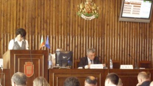 Кой е прав БСП или общинските съветници в спора за