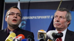 СДС с рамо от Уорлик за фискалния борд