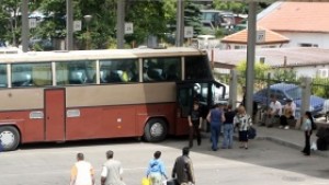Депутати се караха как ще стигаме с рейс до София
