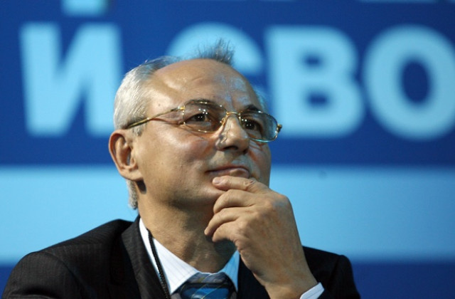 Отсъствието на Доган от парламента в кеш и някои разсъждения покрай него