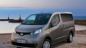 Nissan Evalia превозва седмина