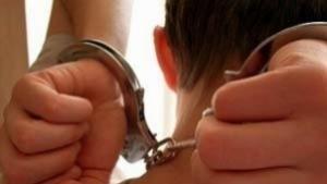 Задържаха 18годишен младеж с дрога