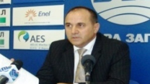 Не върнаха Николай Тонев на кметския пост