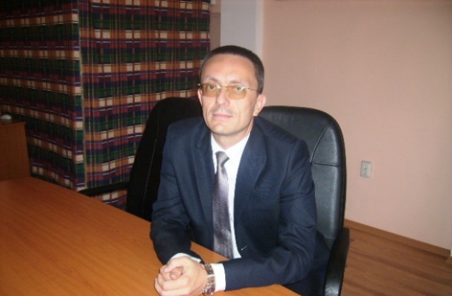 Чукарски пита за пасищата министър Найденов