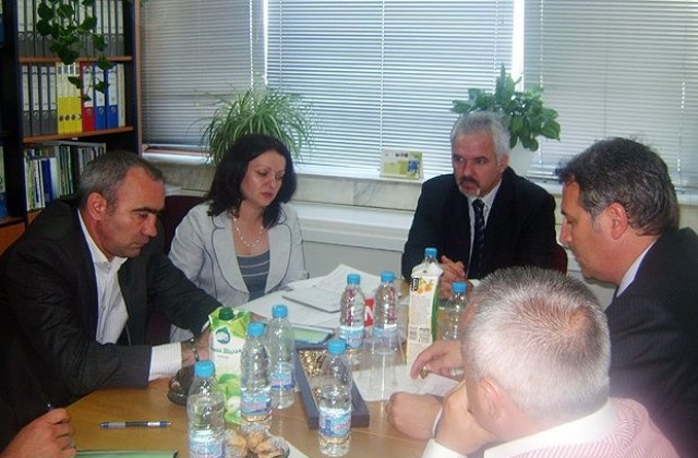 Кметове от Македония гостуват на СЮЗО