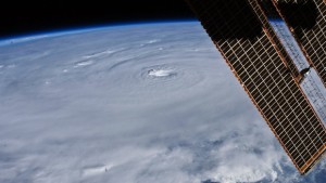 Технически проблеми отложиха отделянето на кораба Съюз от МКС