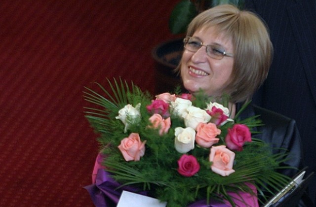 Цецка Цачева се среща с местния парламент на Димитровград