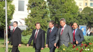 Посрещнаха Георги Първанов в Севлиево