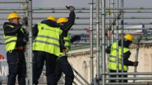 Опашки пред Бюрото по труда от октомври