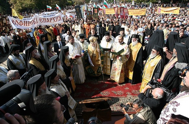 Нелесният път към храма