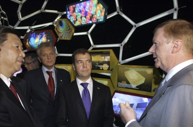 Медведев: Отношенията между Русия и Китай достигнаха връхна точка
