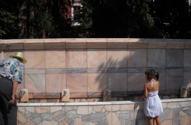 Кюстендил икономисва с фотоклетки на градските чешми