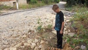 Ремонтират пътя за село Ботево