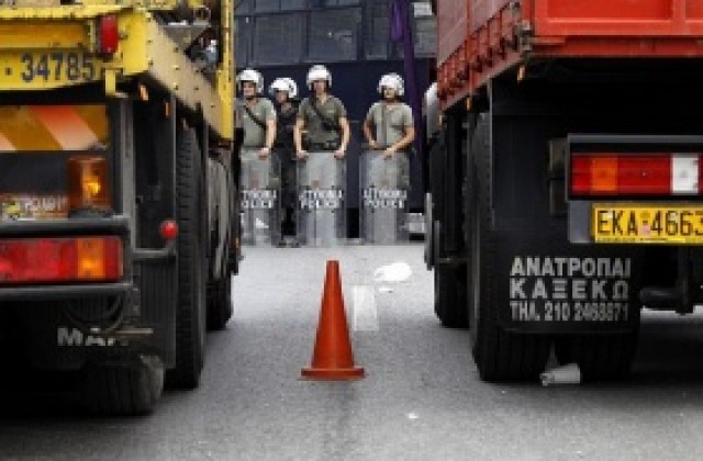 Гръцките превозвачи прекратяват стачките