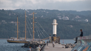 Ветроходи превземат варненското пристанище през уикенда