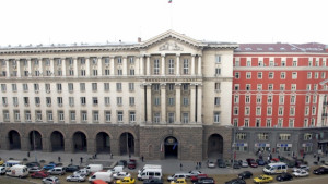 Ройтерс посочва основните политически рискове в България