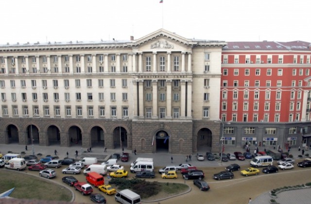 Ройтерс посочва основните политически рискове в България