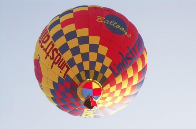 Участници в състезание с балони изчезнаха над Адриатическо море