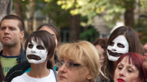 Младежи казаха НЕ на сливането на операта и театъра